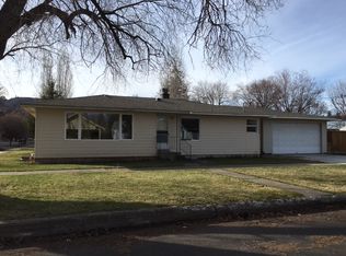 1202 10th St, La Grande, OR 97850