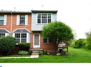 415 Wendover Dr, Norristown, PA 19403