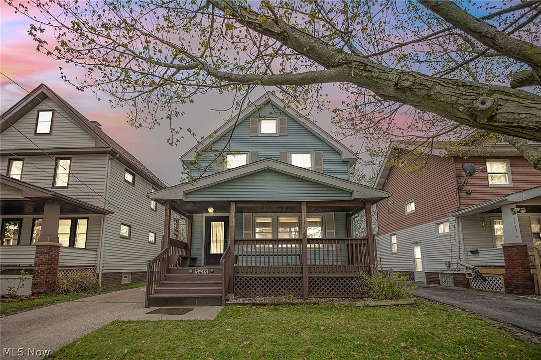 3415 W 94th St photo 1