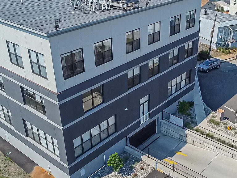 300 Hoyt Realty Inc — Photo 5