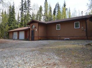 1346 Woll Rd, North Pole, AK 99705