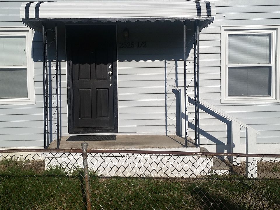 2525 1/2 S. Snyder Avenue