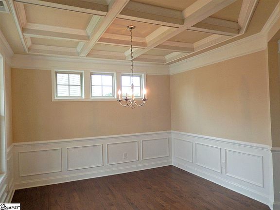 3rd image of 9 Rhinegold Ct Lot 39