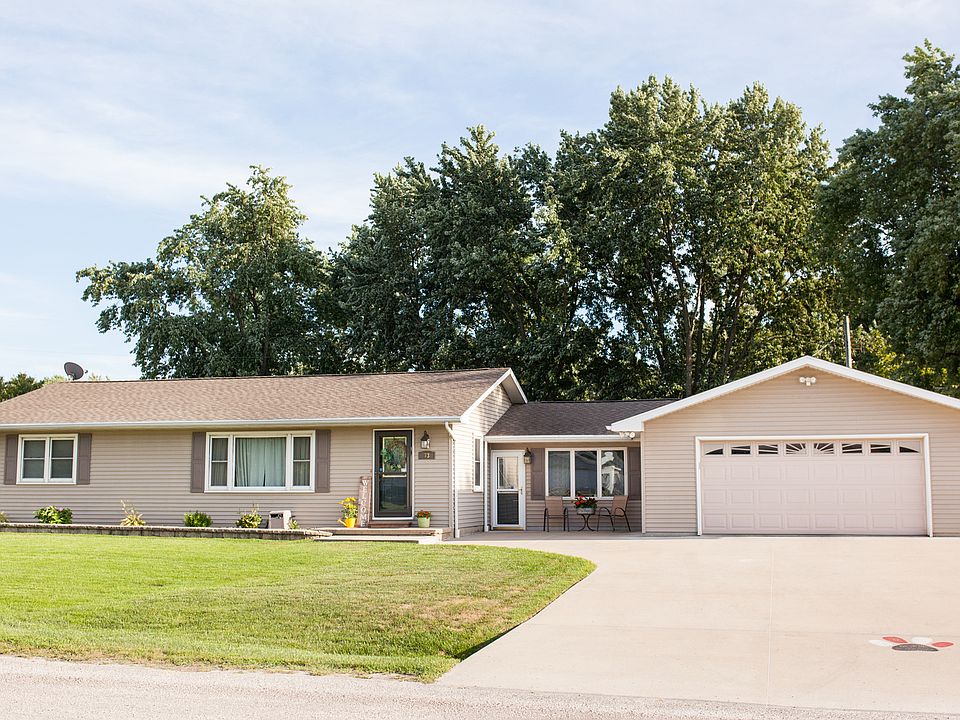 1st image of 73 E Circle Dr