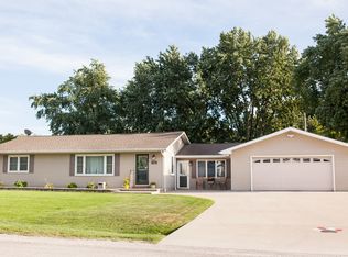 73 E Circle Dr, Streator, IL 61364