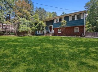 26 S Monsey Rd, Airmont, NY 10952