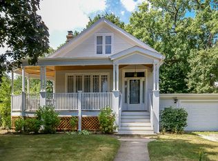 2102 Maple Ave, Evanston, IL 60201