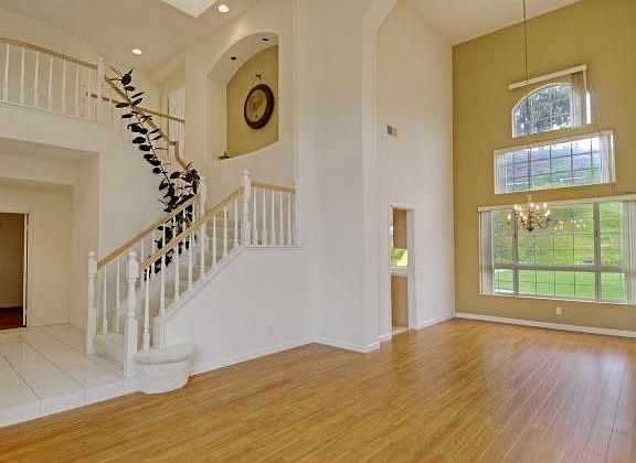 5th image of 9525 Oviedo St