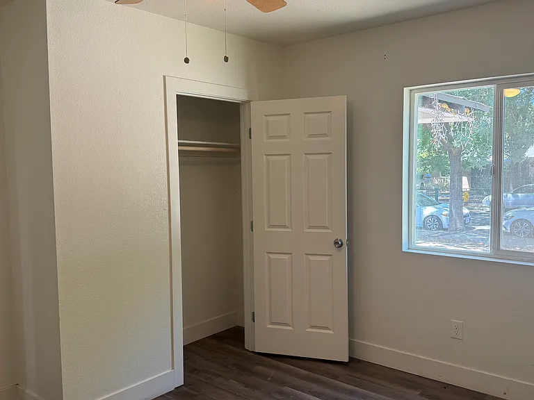 311 California Ave — Photo 9