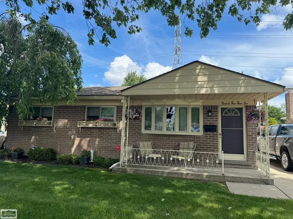 30546 Sutherland Ave, Warren, MI 48088