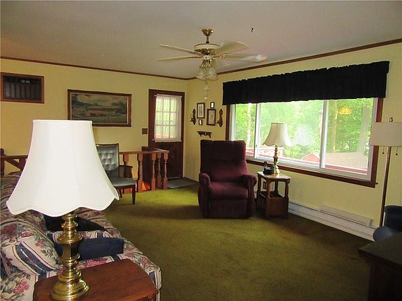 4th image of 3170 W Wellington Blvd