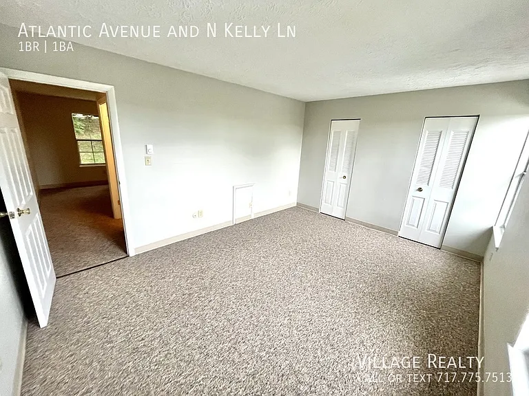 Atlantic Ave — Photo 12