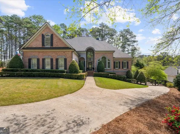 1800 Highgrove Club Dr, Milton, GA 30004