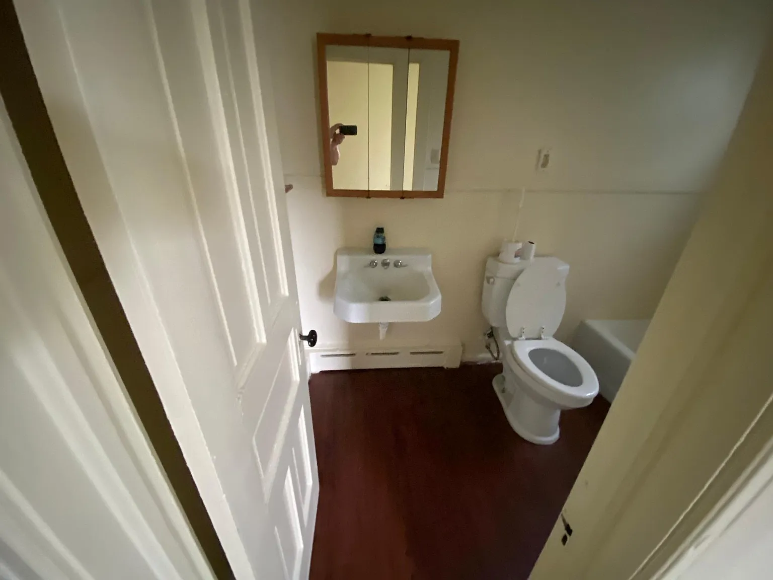 4 bed, 1250 sqft, $1,700 — Photo 3