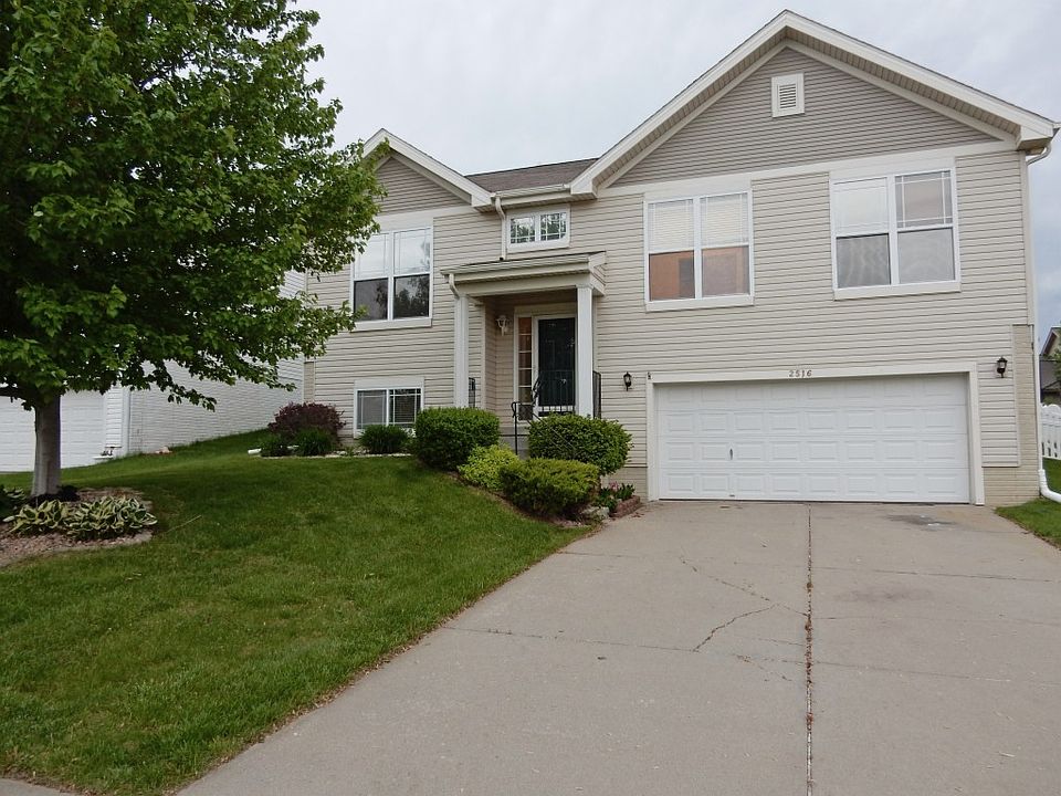 1st image of 2516 N 165th St