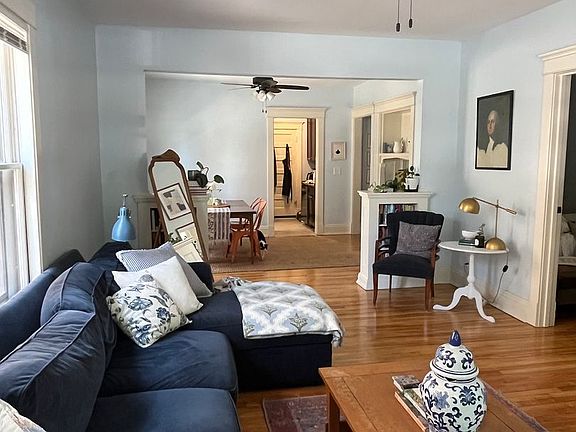 3rd image of 2409 Fremont Ave S APT 1