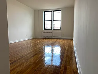 Sold by Diamond Real, Inc.