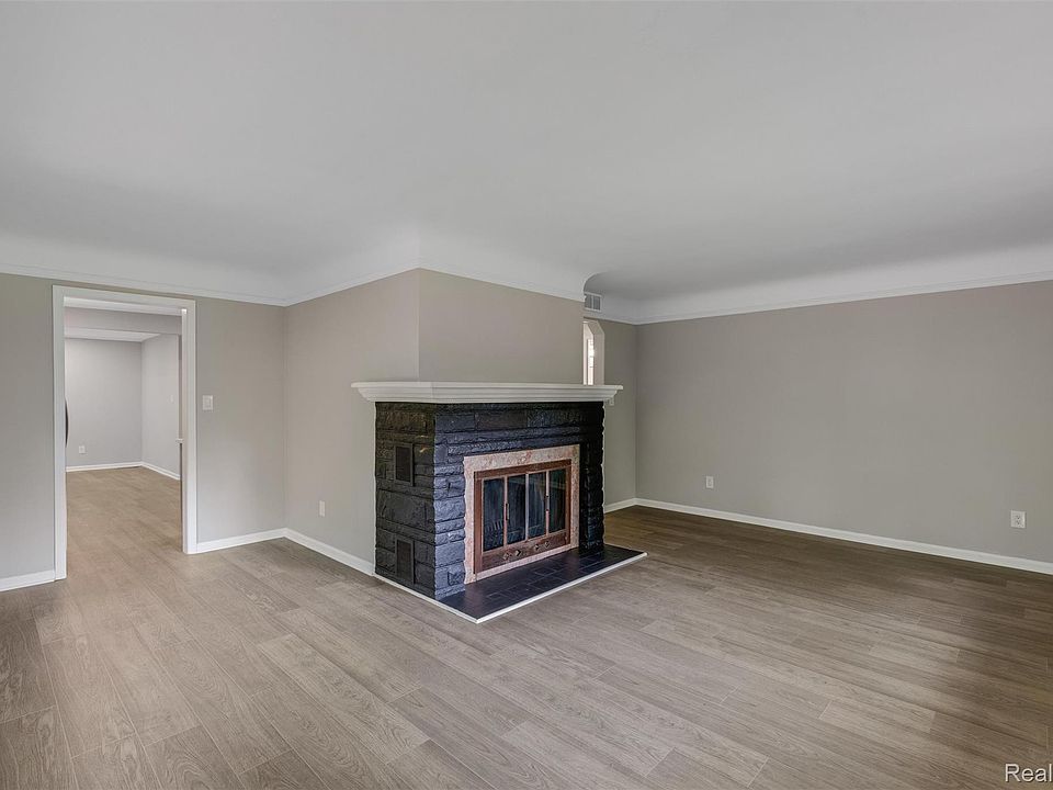 26261 La Muera St, photo 17