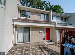 2205 Southgate Sq, Reston, VA 20191