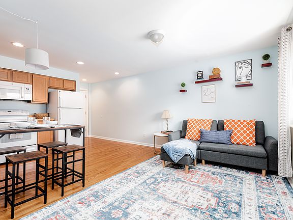 5th image of 5953 Columbia Ave APT E