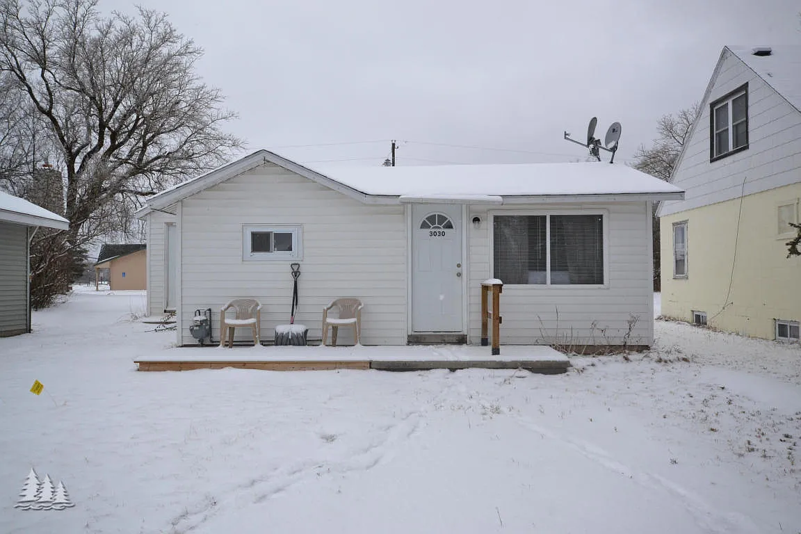3030 Marius St photo 1