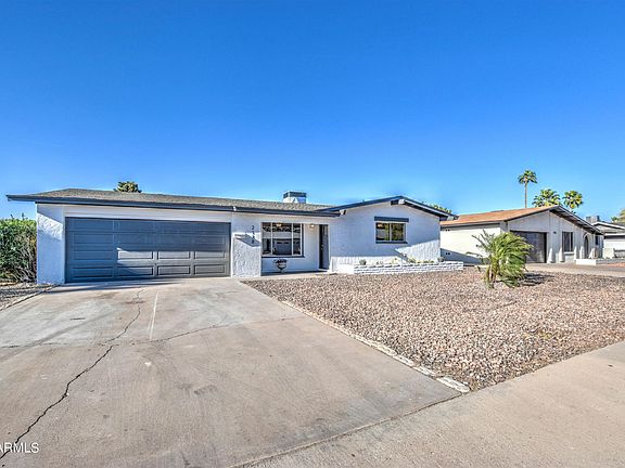 4th image of 2118 E Fremont Dr
