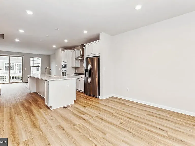 9304 Barnes Loop — Photo 21