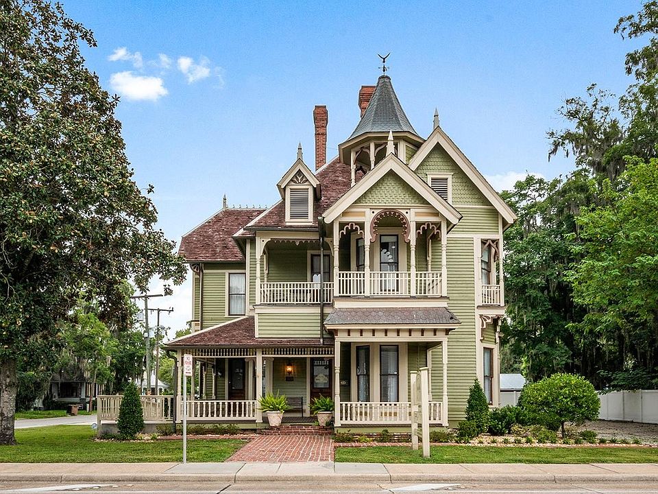 1st image of 207 S Marion Ave
