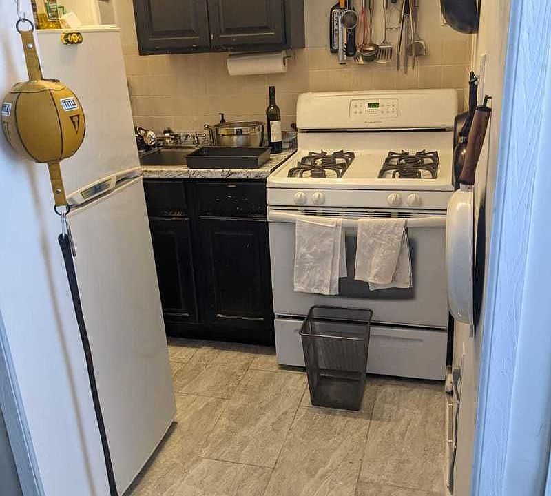 2nd image of 181 Vernon Ave Floor 2