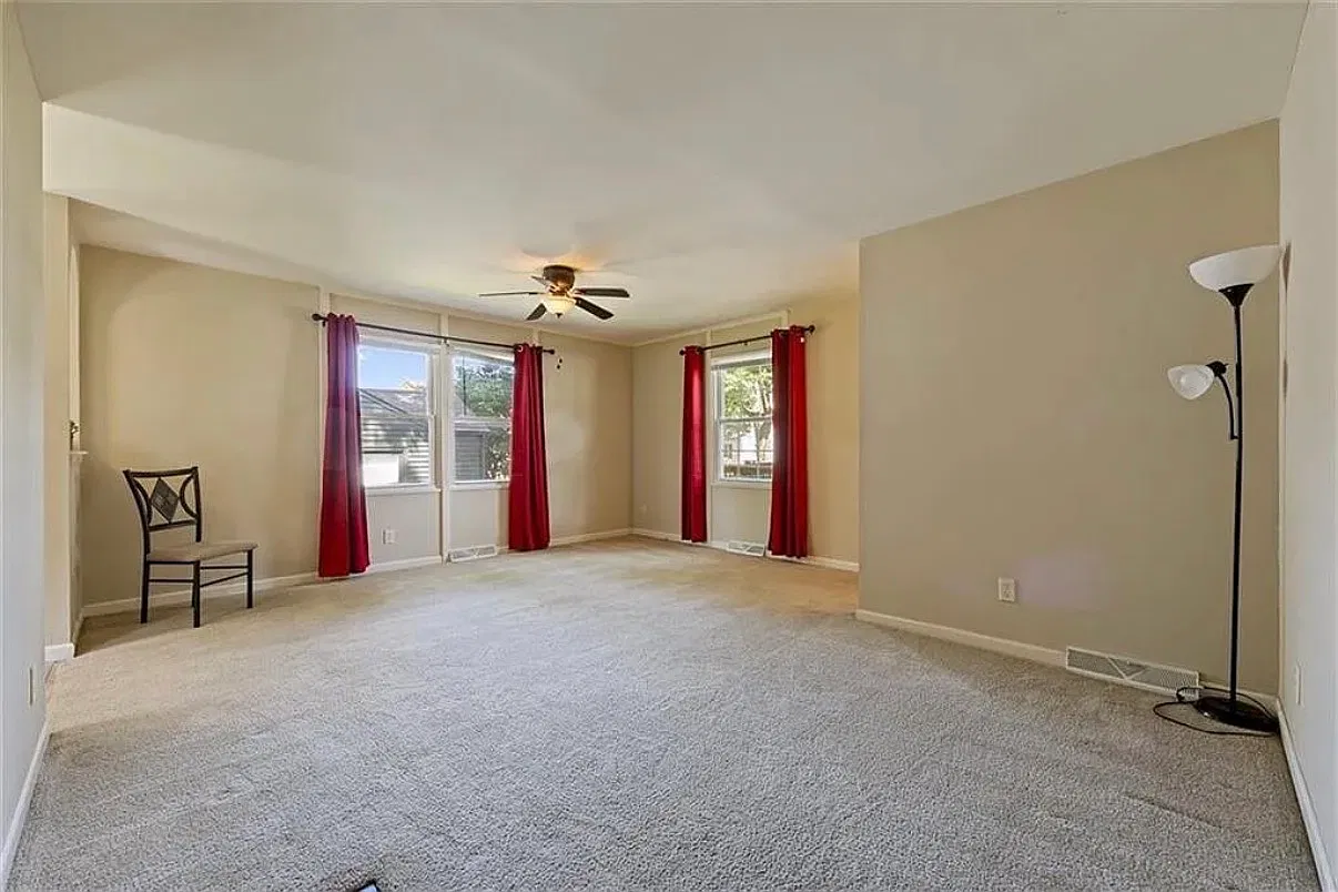 2 bed, 768 sqft, $1,450 — Photo 4