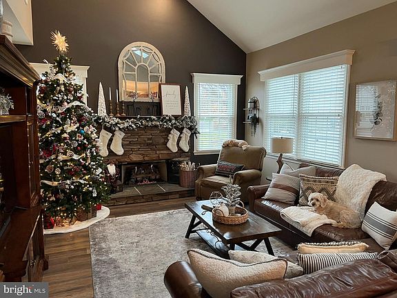 3rd image of 41 Shelbourne Rd