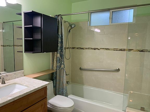 5th image of 2491 Vista Laguna Ter