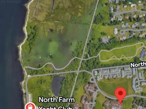 77 Windward Ln, Bristol, RI 02809
