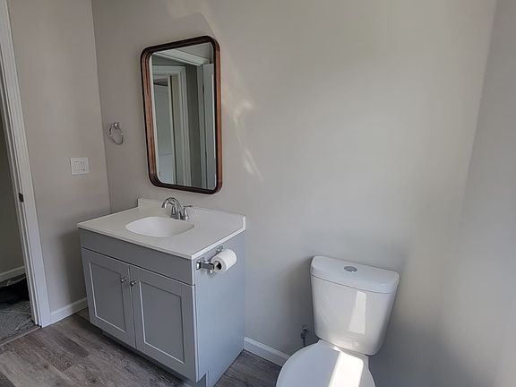 2nd image of 413 Lyndal St