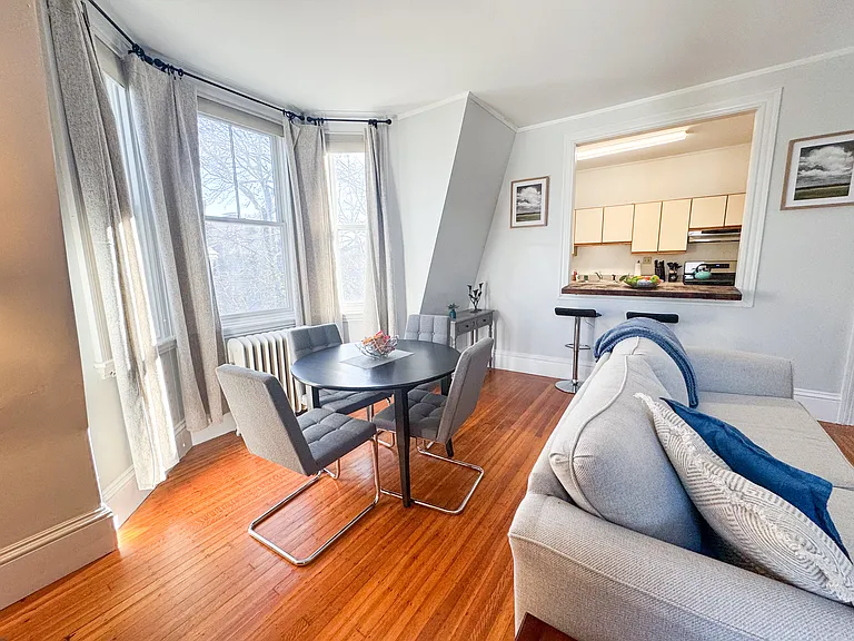 39 Cypress St #2 — Photo 4