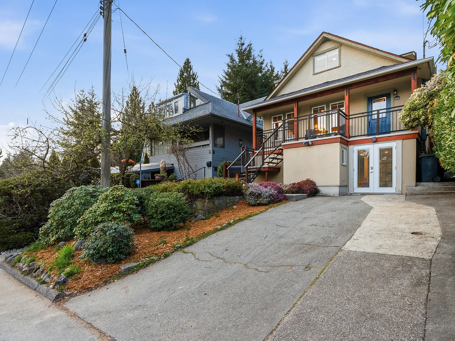 272 Osborne Road East, North Vancouver — Photo 3