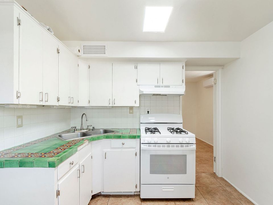 1st image of 3225 E Patricia St #2