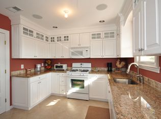 25 Breckenridge Ave, Port Chester, NY 10573