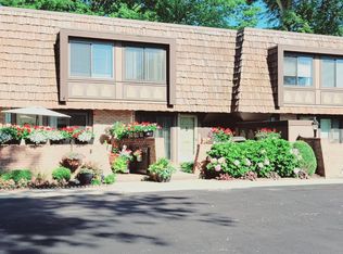 1120 By The Shores Dr APT 2, Huron, OH 44839