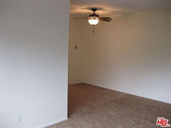 5th image of 1929 Tamarind Ave APT 7