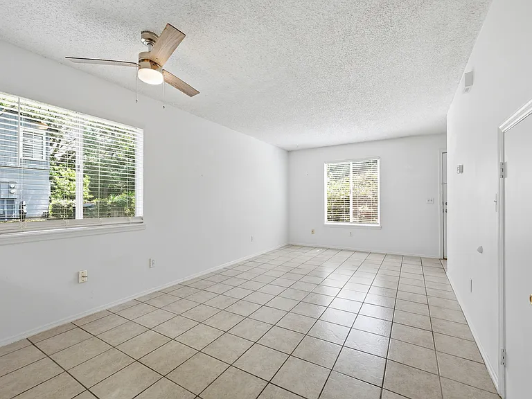 2210 Marsh Point Rd #2210 — Photo 7