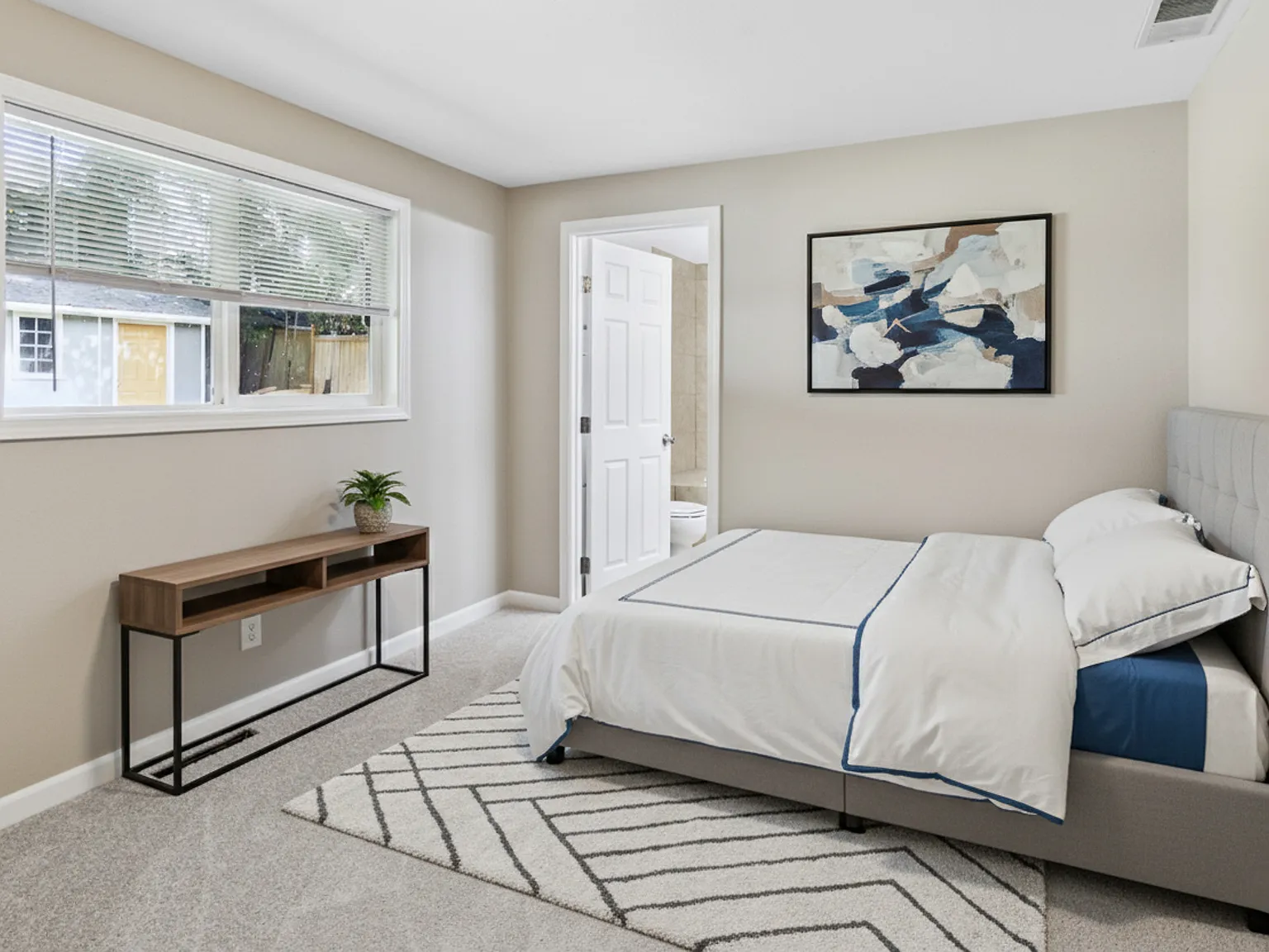 3 bed, 1500 sqft, $3,450 — Photo 4