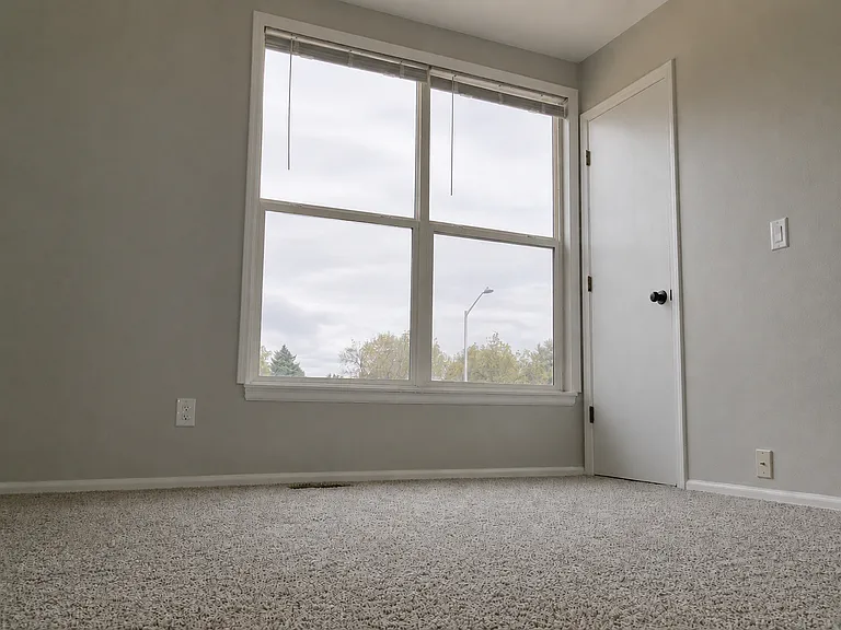 950 Nolte Dr W — Photo 13