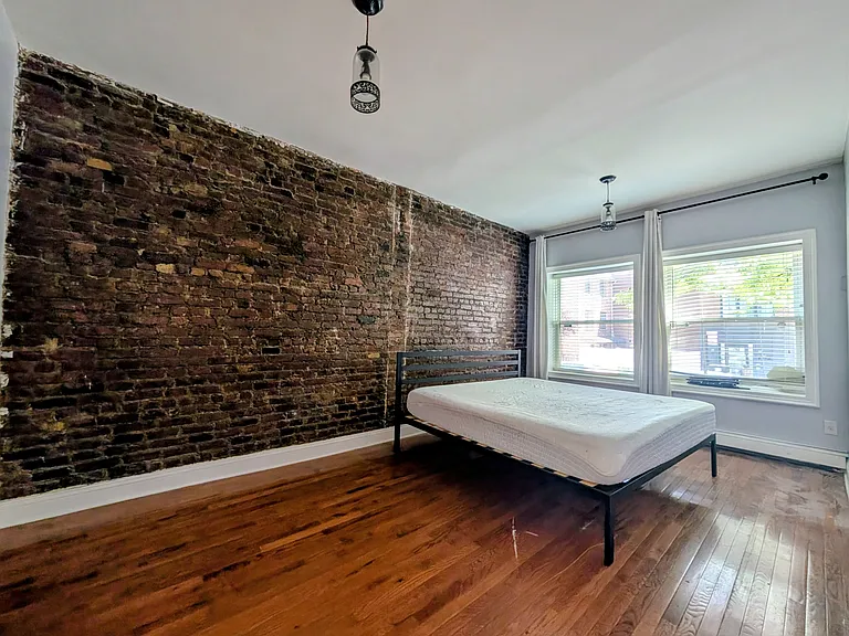 731 Madison St #1 — Photo 3
