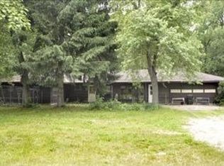 945 James St, Plainwell, MI 49080