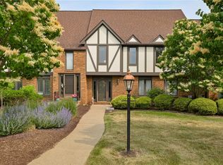 186 Shadow Ridge Dr, Pittsburgh, PA 15238