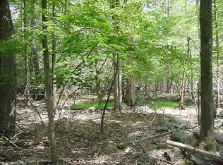 350 Ridge Cir, Canadensis, PA 18325