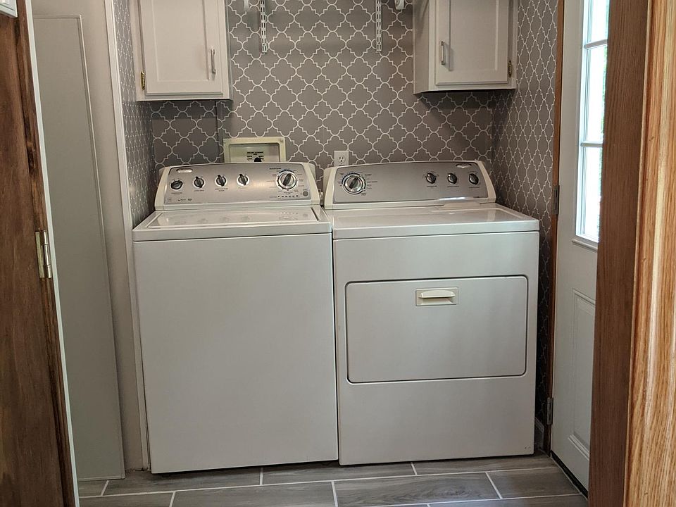 1st image of 139 Blueberry Ln