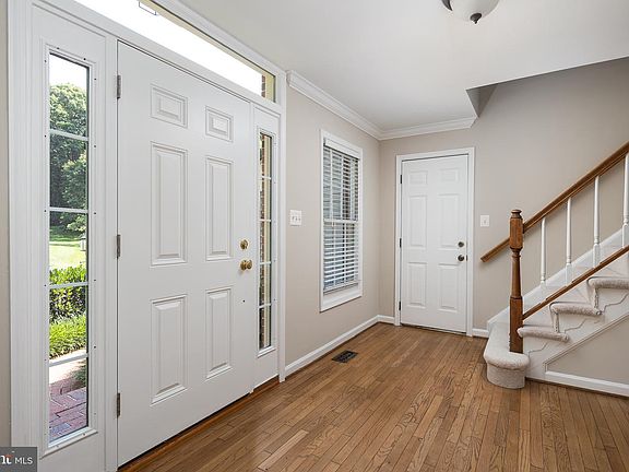 5th image of 10603 Winslow Dr