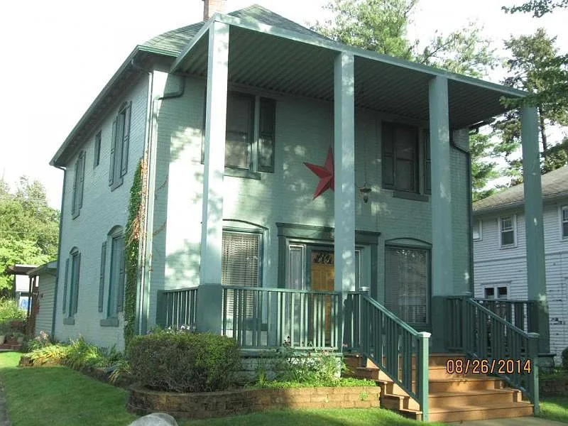 1224 N Michigan St photo 1